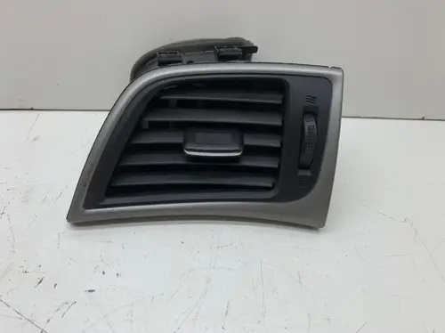 Difusor Ar Direito Nissan Sentra 2015 22226